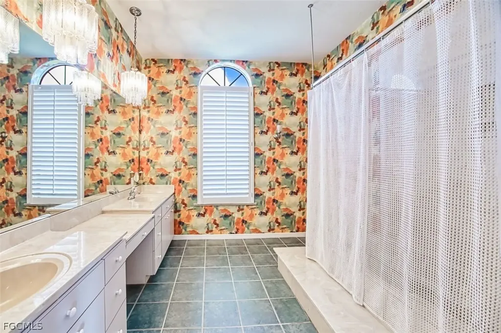 6896 Erin Marie Court Fort Myers FL 33919
