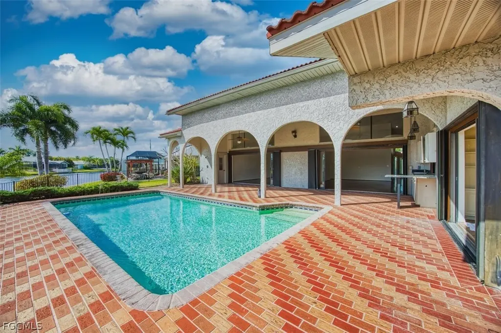 6896 Erin Marie Court Fort Myers FL 33919