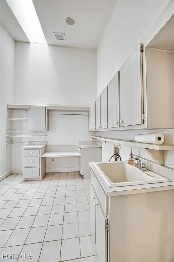 6896 Erin Marie Court Fort Myers FL 33919