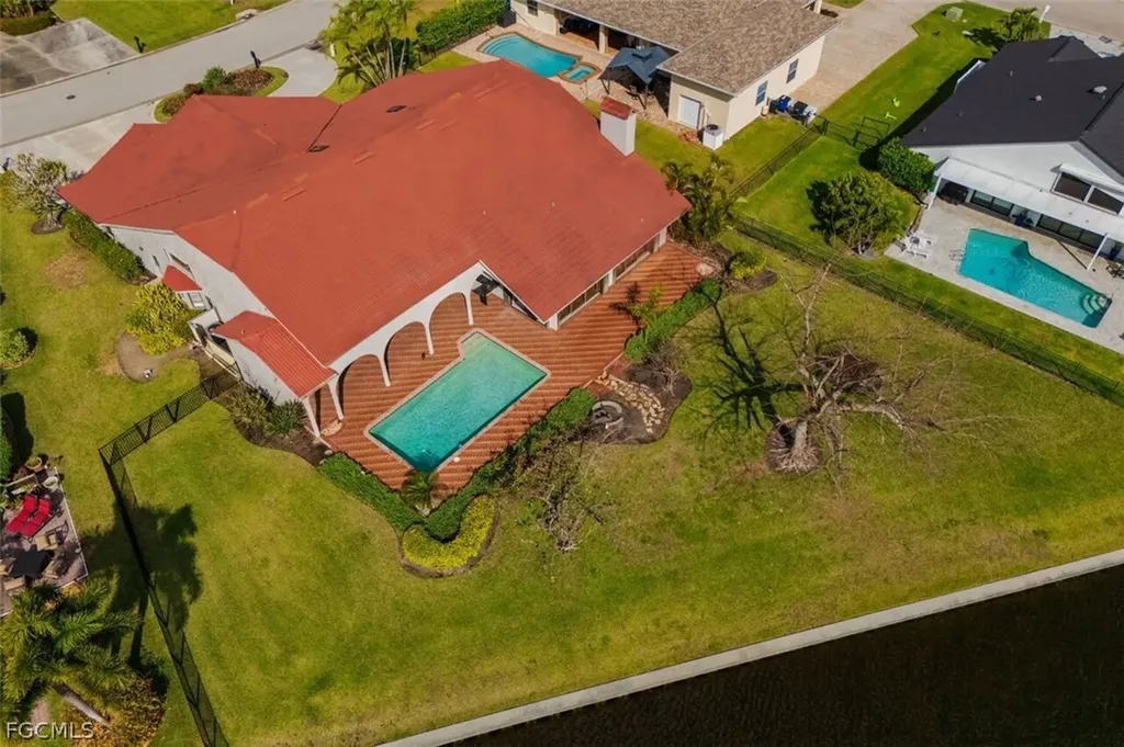 6896 Erin Marie Court Fort Myers FL 33919
