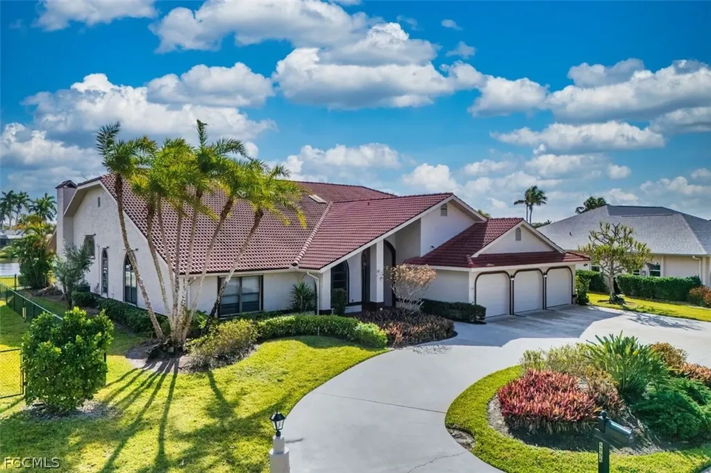 6896 Erin Marie Court Fort Myers FL 33919