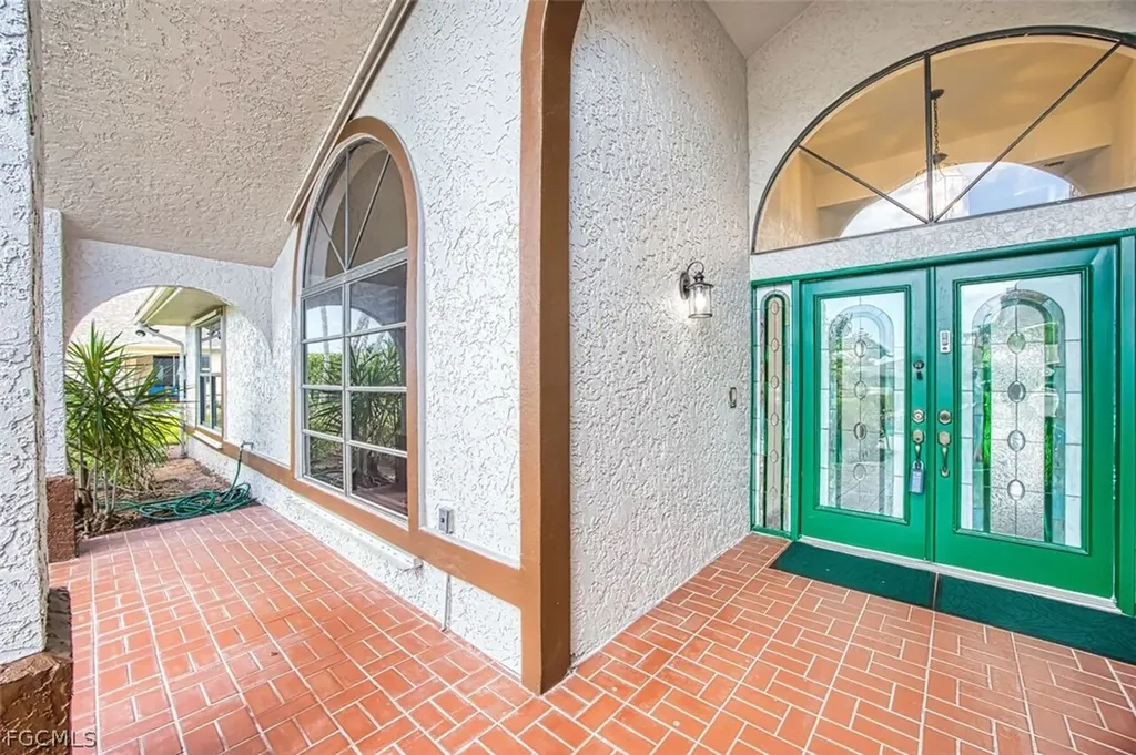 6896 Erin Marie Court Fort Myers FL 33919