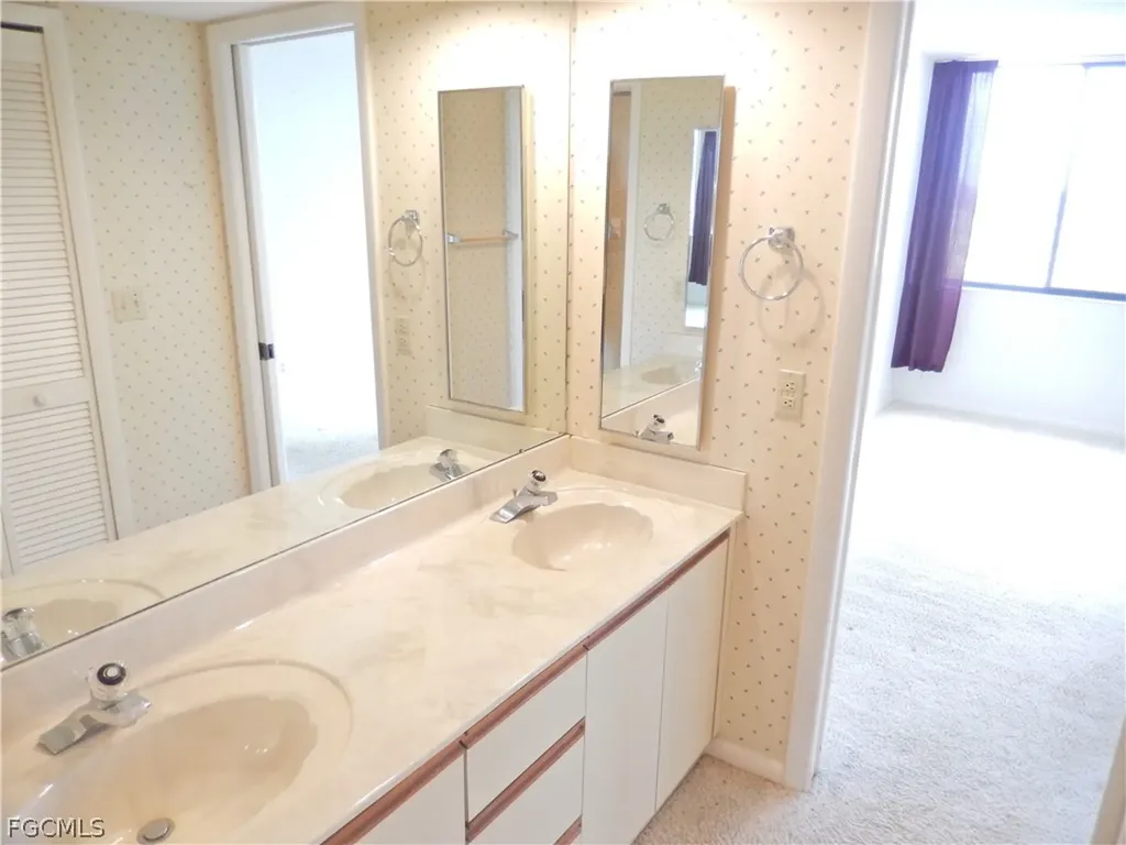 7119 Lakeridge View Court Fort Myers FL 33907