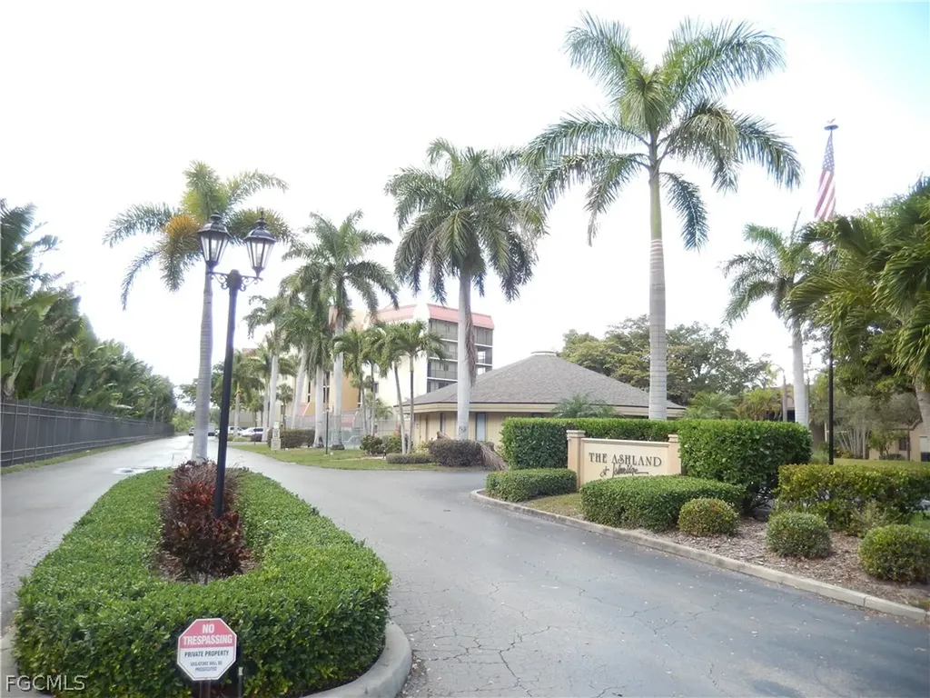 7119 Lakeridge View Court Fort Myers FL 33907