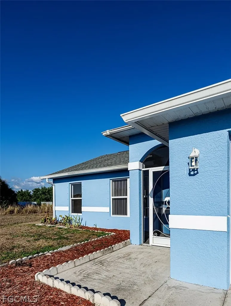 2419 NE 23rd Avenue Cape Coral FL 33909