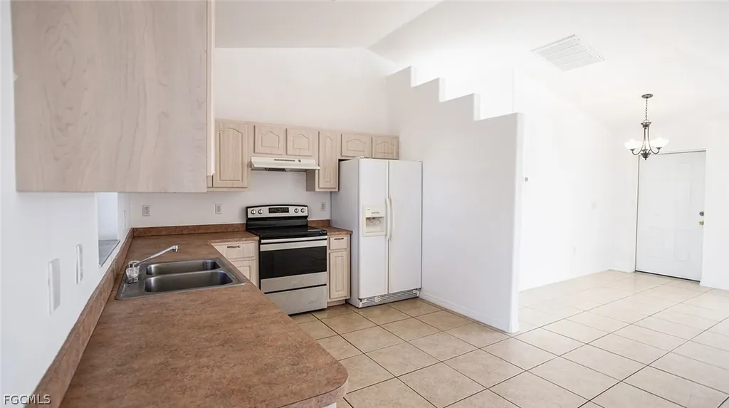 2419 NE 23rd Avenue Cape Coral FL 33909