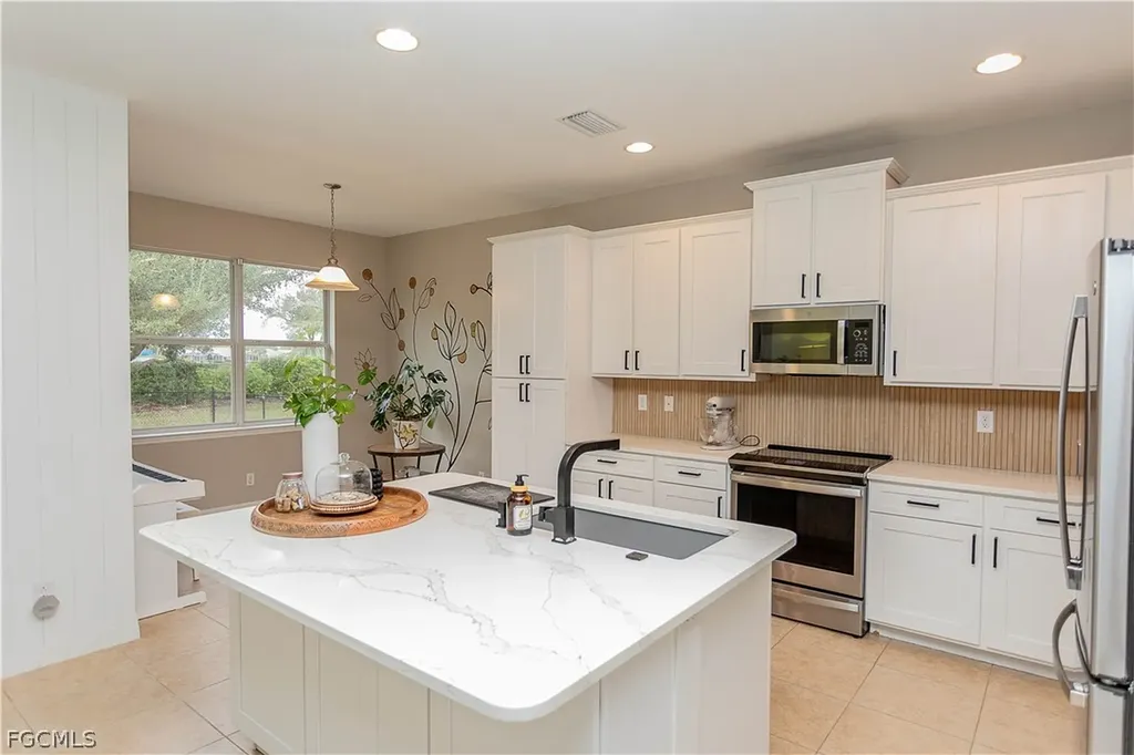 2419 Ashbury Circle Cape Coral FL 33991