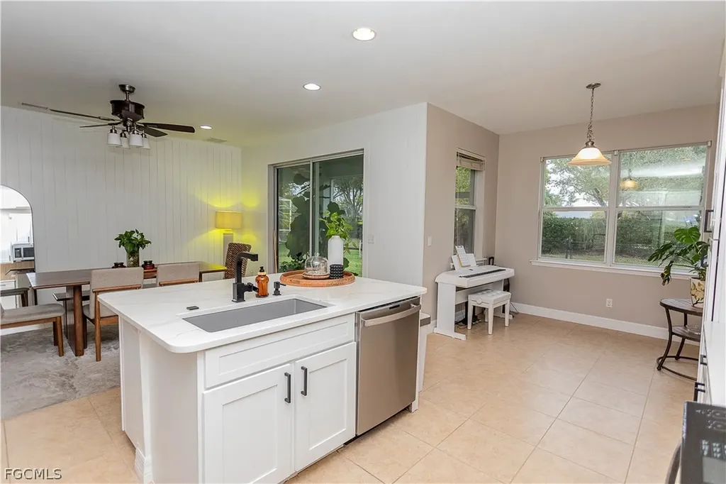 2419 Ashbury Circle Cape Coral FL 33991
