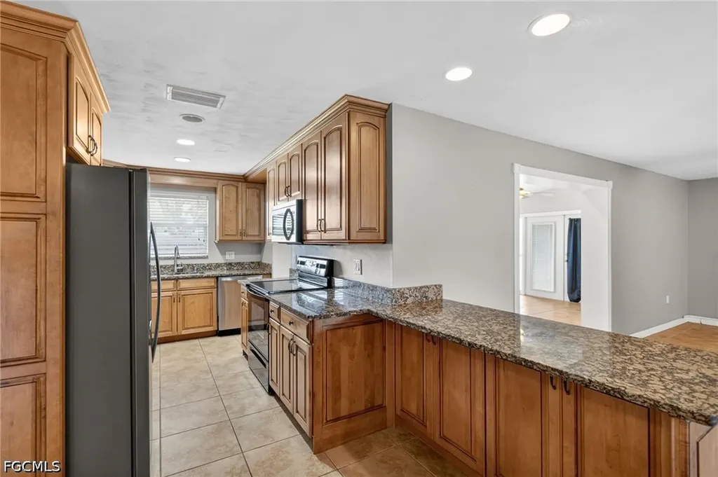 2436 Ephraim Avenue Fort Myers FL 33907