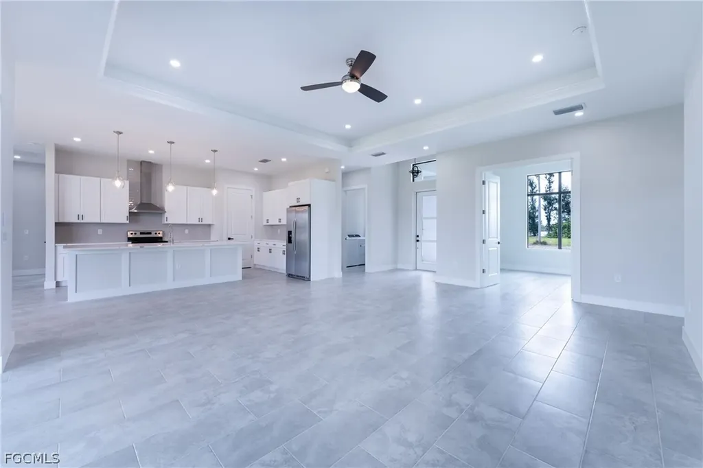 1625 SW 4th Street Cape Coral FL 33991