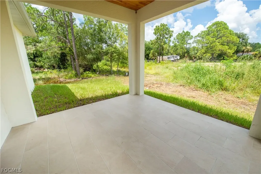 3407 E 5th Street Lehigh Acres FL 33972
