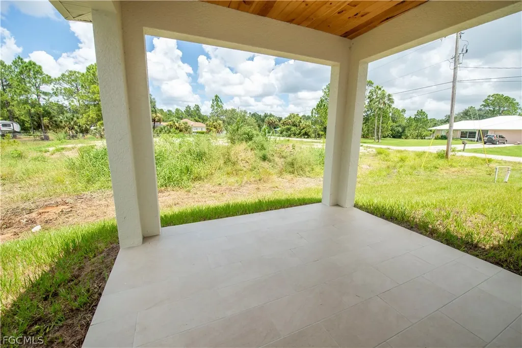 3407 E 5th Street Lehigh Acres FL 33972