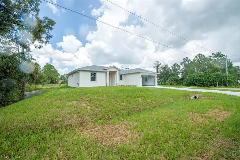 3407 E 5th Street Lehigh Acres FL 33972