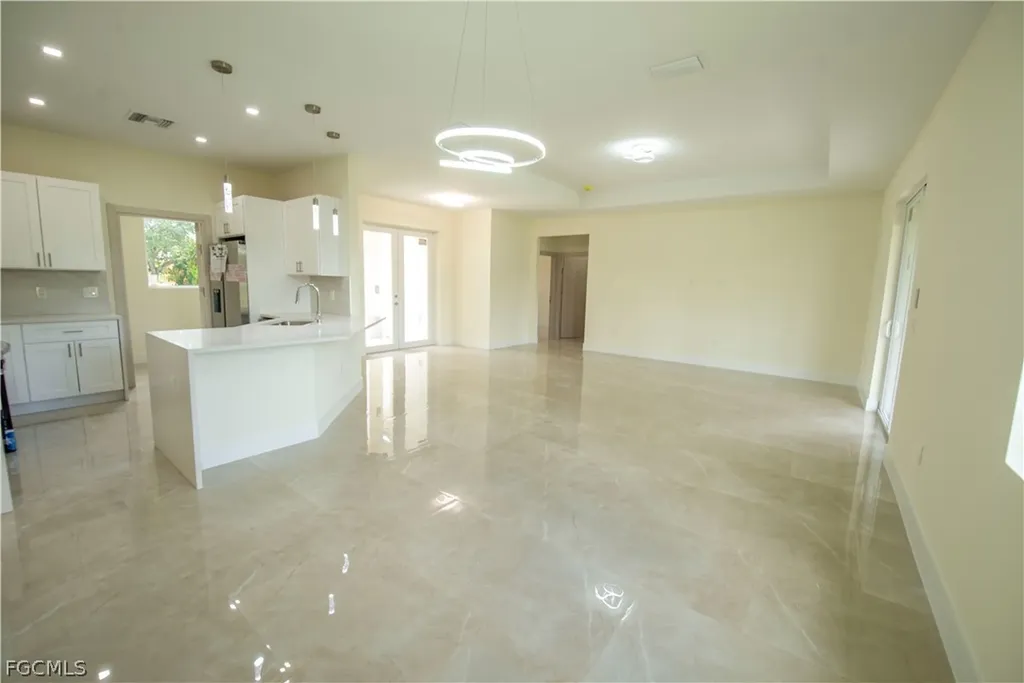 3407 E 5th Street Lehigh Acres FL 33972