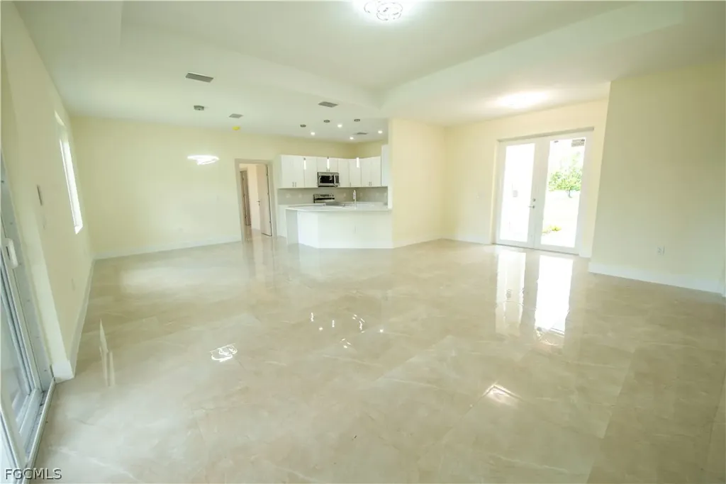 3407 E 5th Street Lehigh Acres FL 33972