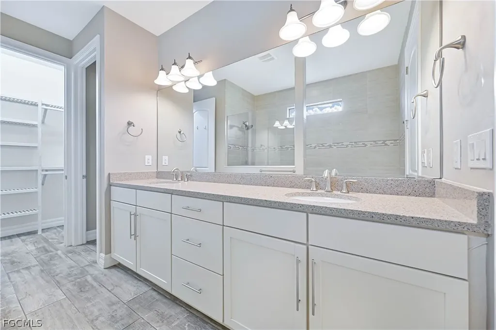 14589 Laguna Drive Fort Myers FL 33908