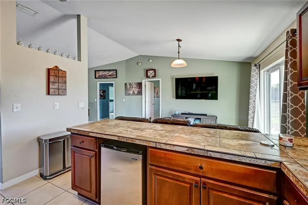 1942 NE 15th Street Cape Coral FL 33909