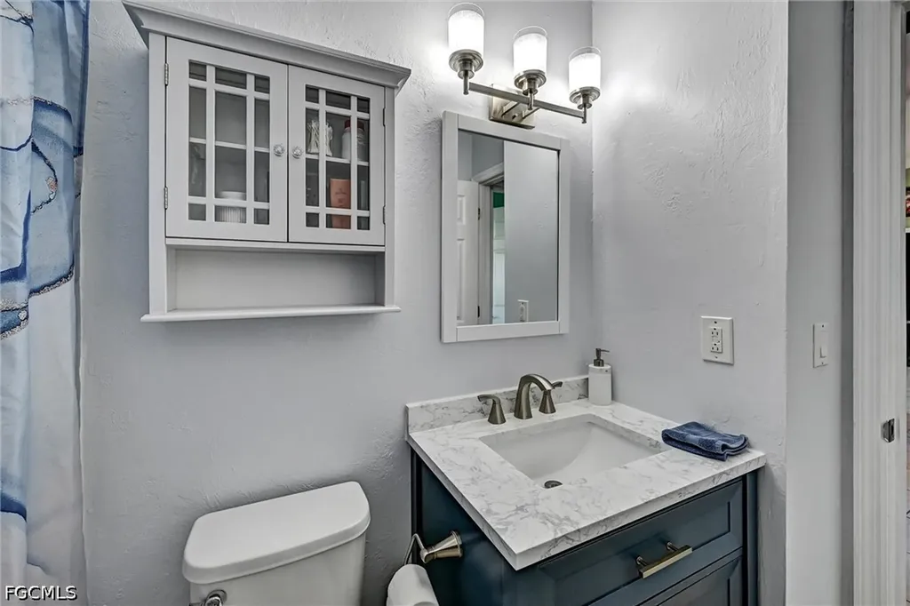 1942 NE 15th Street Cape Coral FL 33909