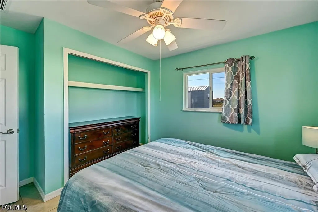 1942 NE 15th Street Cape Coral FL 33909