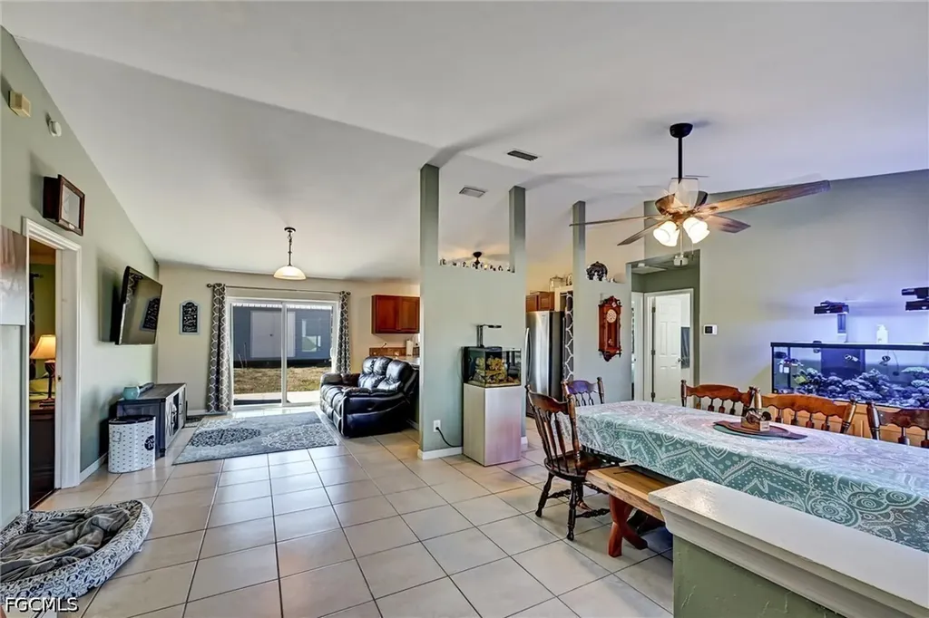 1942 NE 15th Street Cape Coral FL 33909