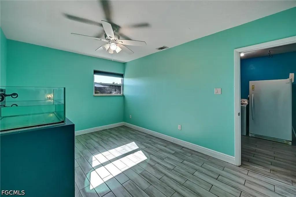 1942 NE 15th Street Cape Coral FL 33909