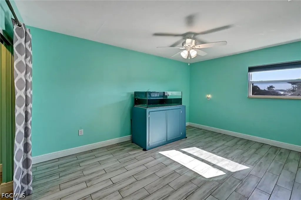 1942 NE 15th Street Cape Coral FL 33909