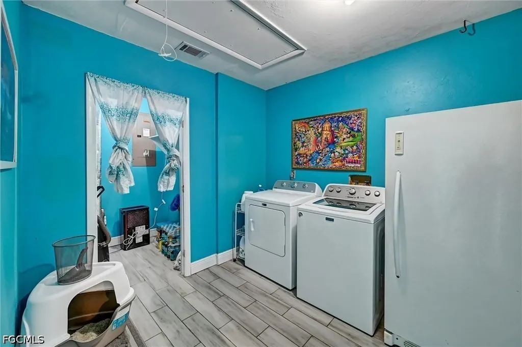 1942 NE 15th Street Cape Coral FL 33909