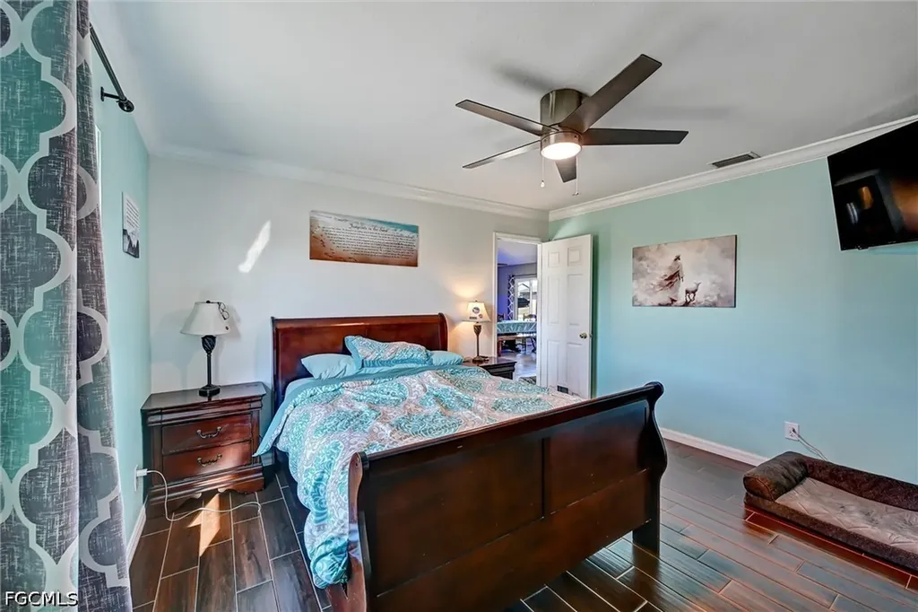 1942 NE 15th Street Cape Coral FL 33909