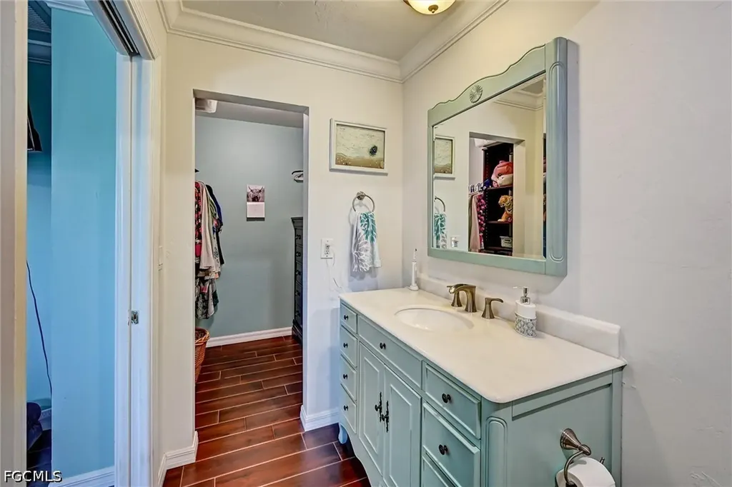 1942 NE 15th Street Cape Coral FL 33909