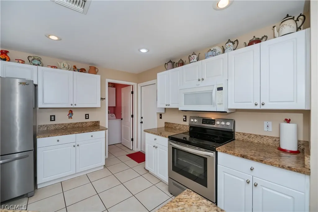2600 NW 3rd Avenue Cape Coral FL 33993