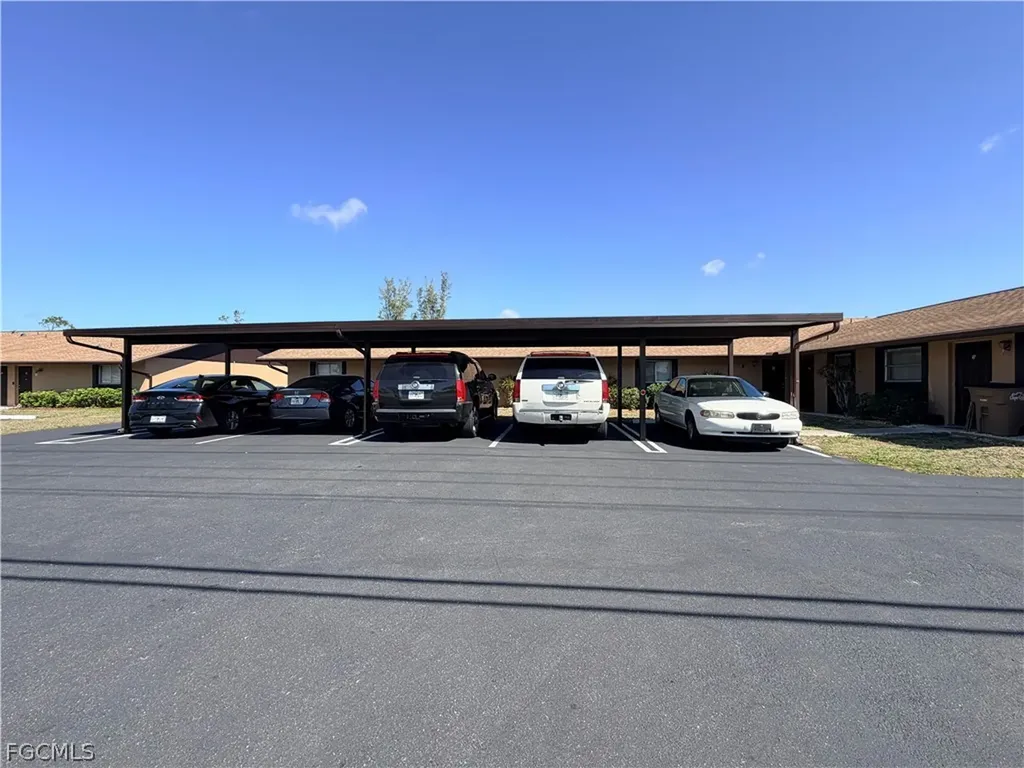 823 Gleason Parkway Cape Coral FL 33914