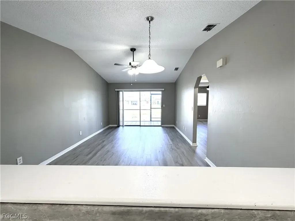 823 Gleason Parkway Cape Coral FL 33914