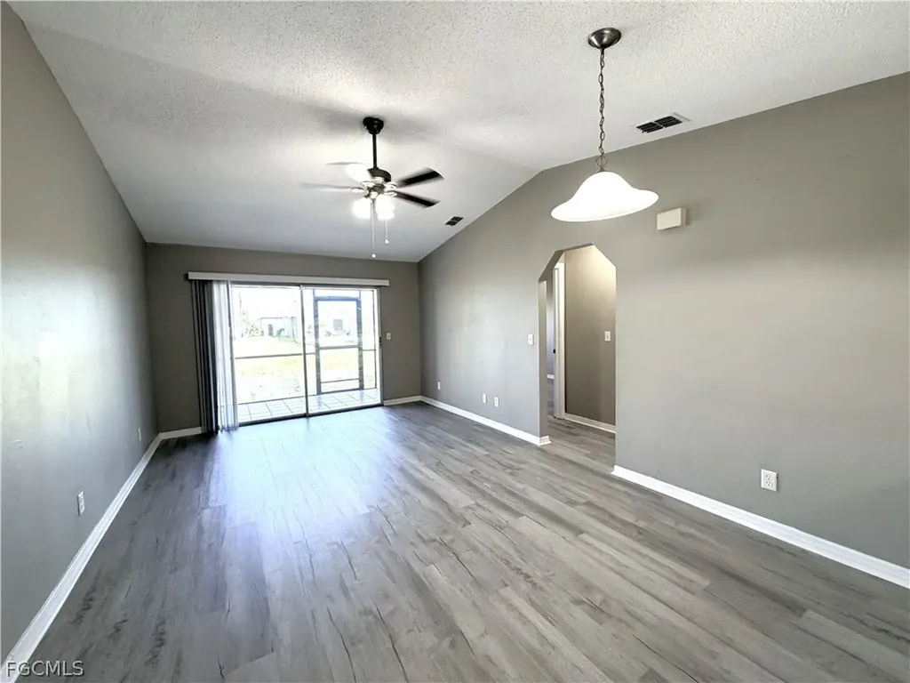 823 Gleason Parkway Cape Coral FL 33914