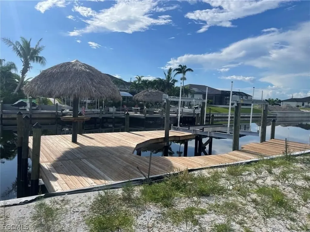 1641 NW 39th Avenue Cape Coral FL 33993