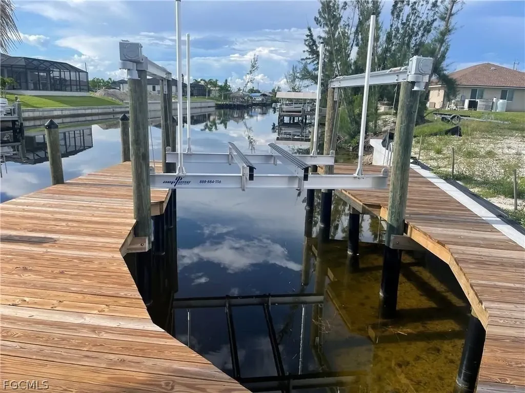 1641 NW 39th Avenue Cape Coral FL 33993