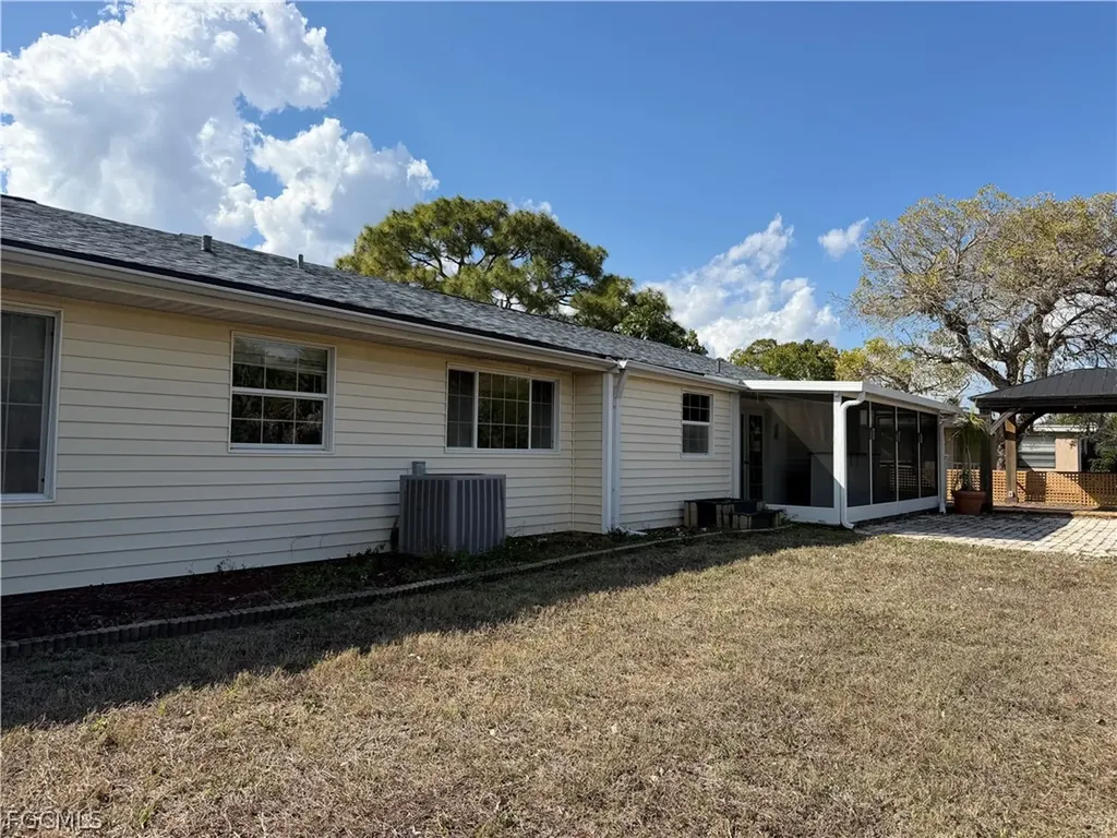 5481 Burnham Court North Fort Myers FL 33903