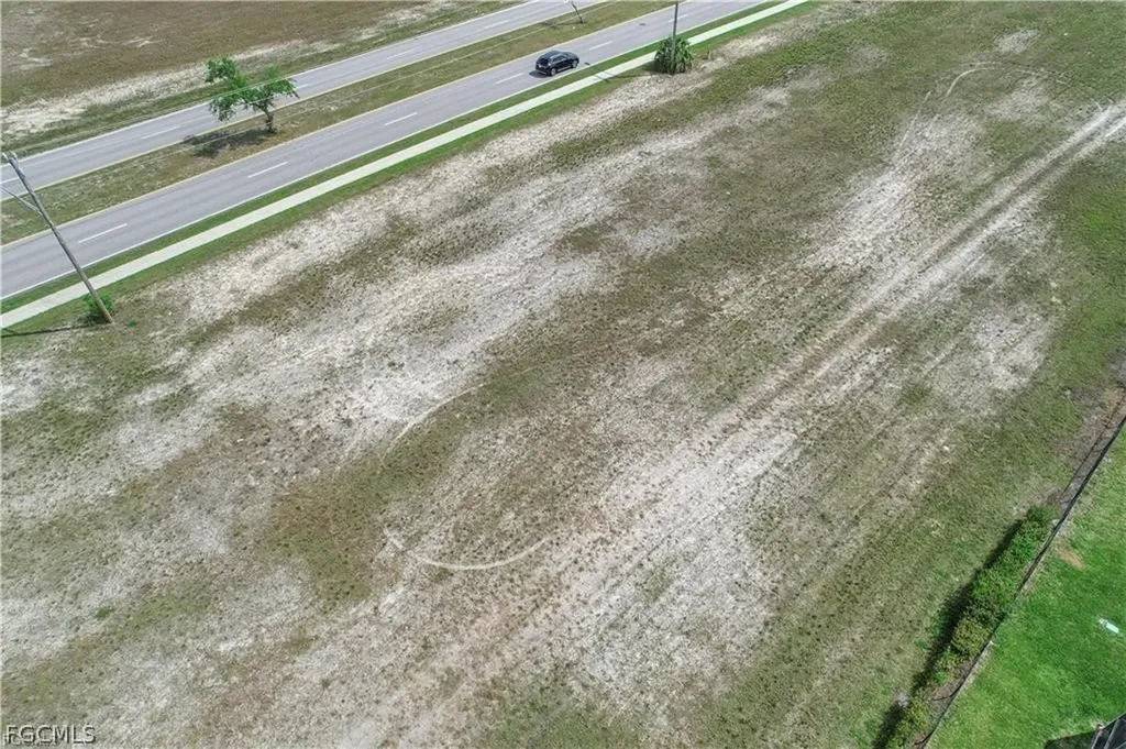 1016 Skyline Boulevard Cape Coral FL 33991