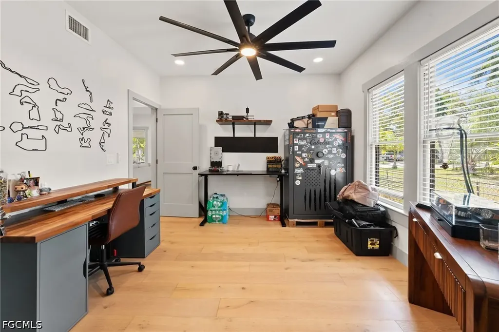 2647 Michigan Avenue Fort Myers FL 33916