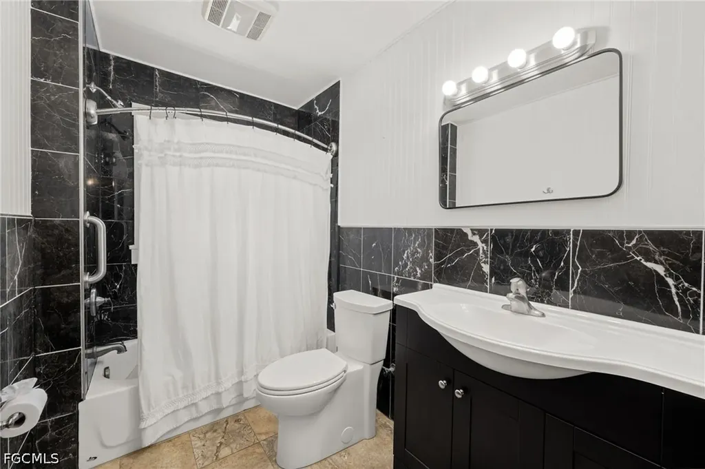 2647 Michigan Avenue Fort Myers FL 33916