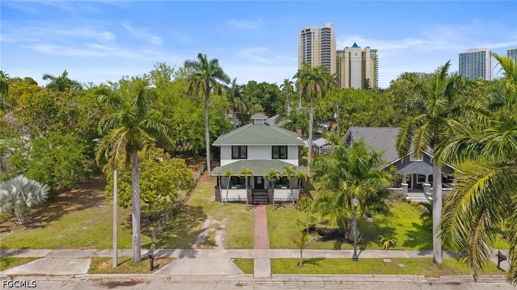 2647 Michigan Avenue Fort Myers FL 33916