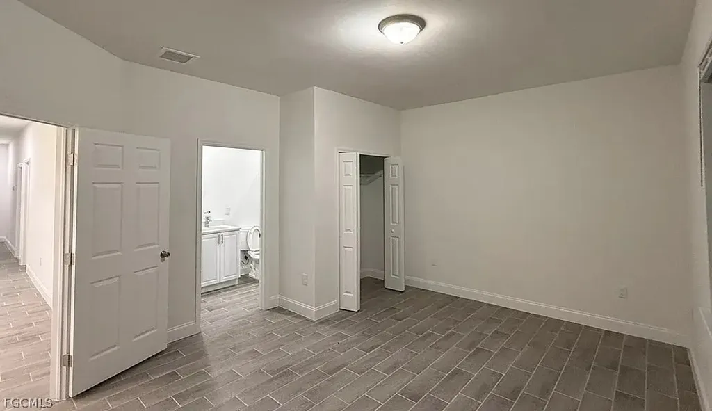 2700-2702 Leda Avenue S Lehigh Acres FL 33973