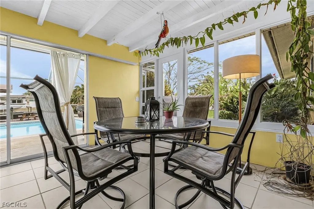 4814 SW 1st Court Cape Coral FL 33914