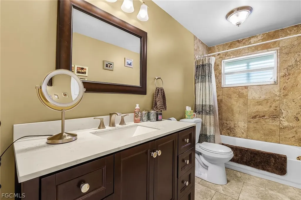 4814 SW 1st Court Cape Coral FL 33914