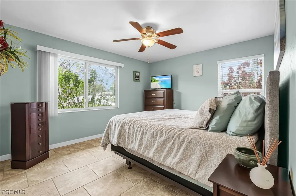 4814 SW 1st Court Cape Coral FL 33914