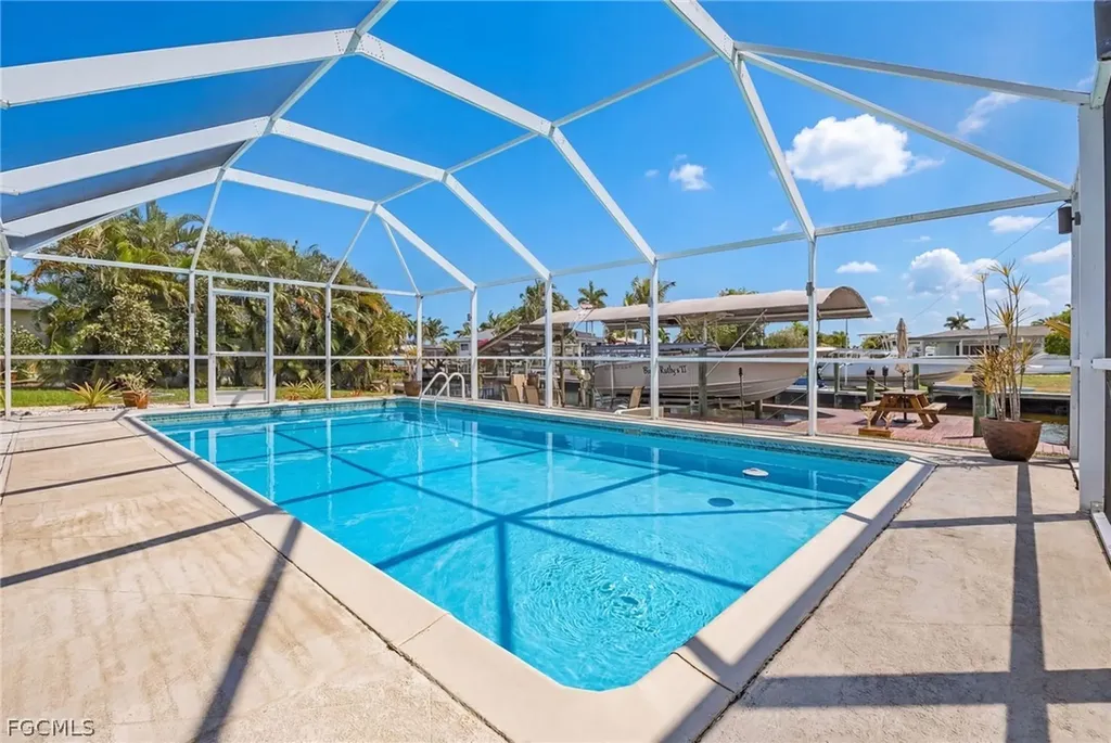 4814 SW 1st Court Cape Coral FL 33914