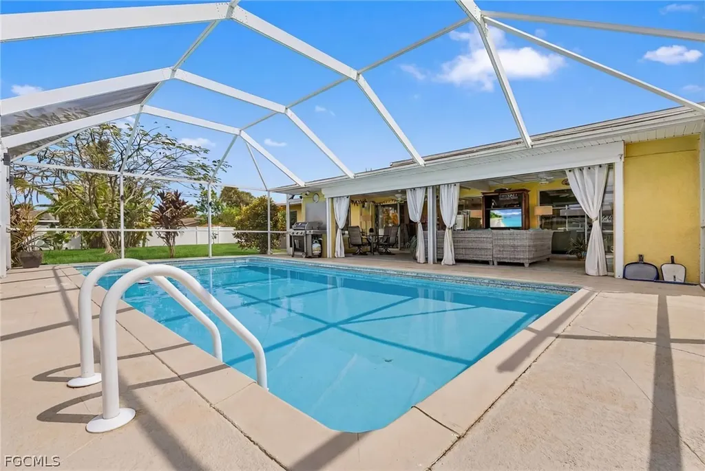 4814 SW 1st Court Cape Coral FL 33914