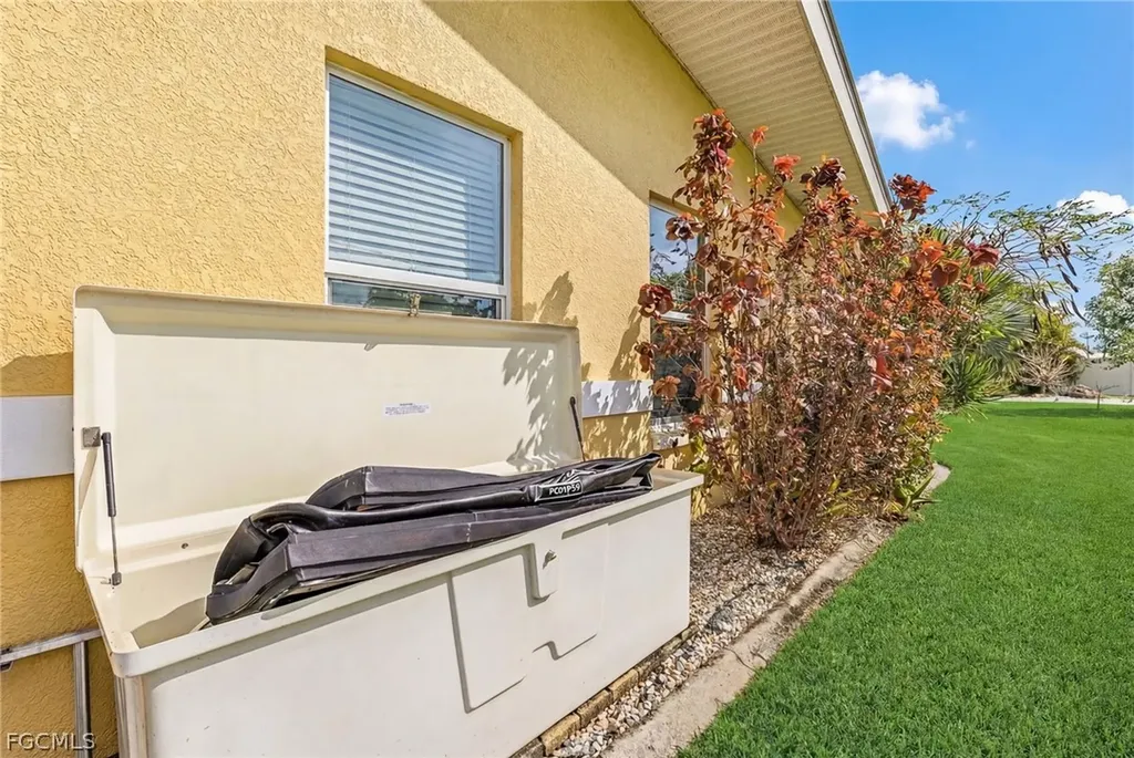4814 SW 1st Court Cape Coral FL 33914