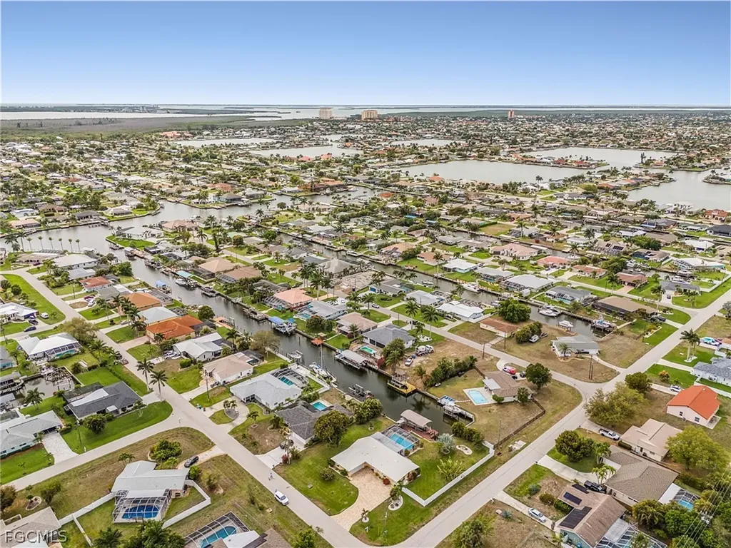 4814 SW 1st Court Cape Coral FL 33914