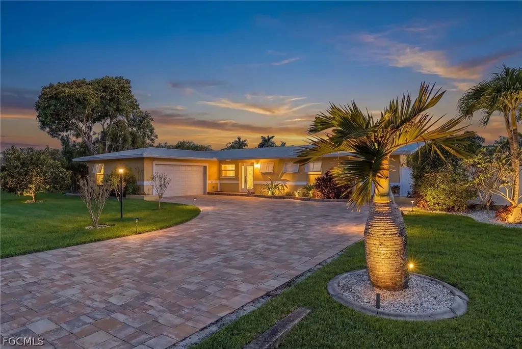 4814 SW 1st Court Cape Coral FL 33914