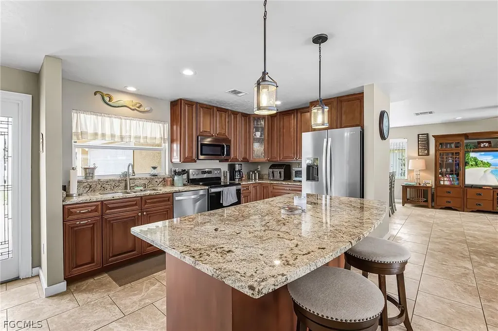 4814 SW 1st Court Cape Coral FL 33914